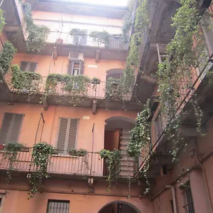 Charming And Elegant Historic Center Of Appartamento Milano